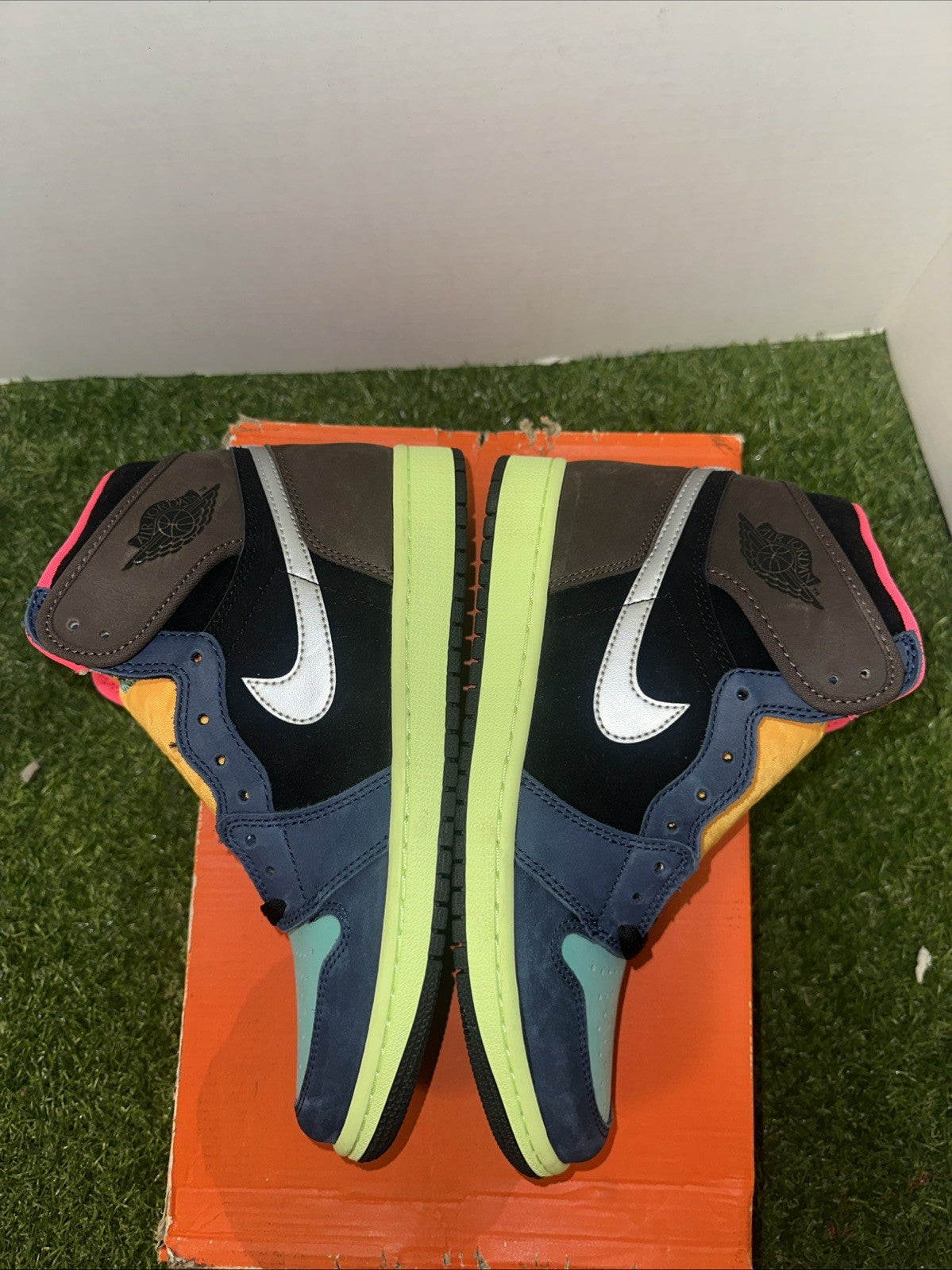 Size 7.5 - Jordan 1 Retro High Tokyo Bio Hack3
