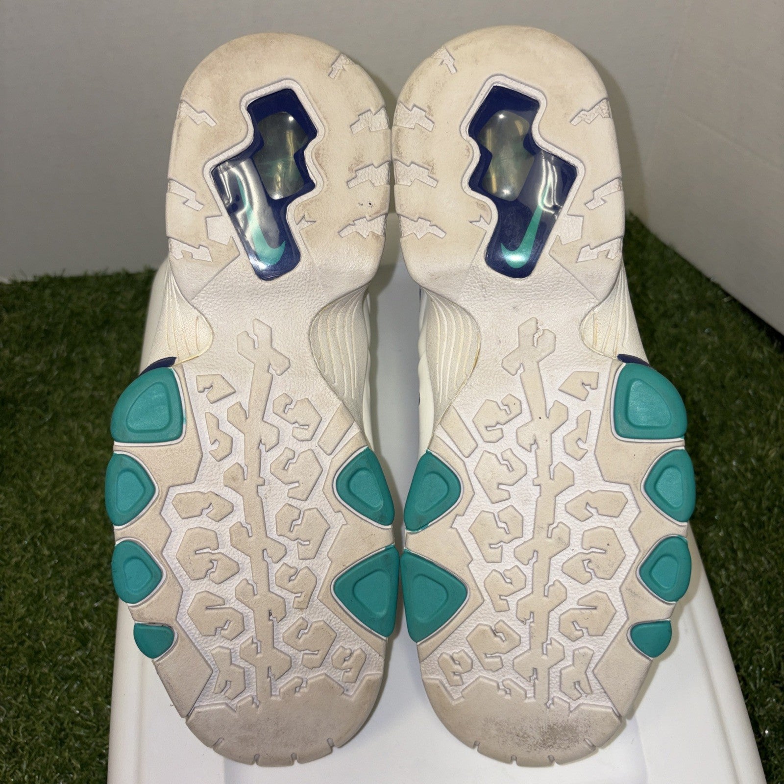 Size 9.5 - Nike Air Max Barkley White4
