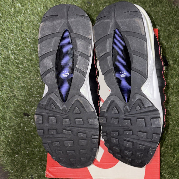 Nike Air Max 95 Game Black Kinetic Green CJ6955 001 Size 6Y4