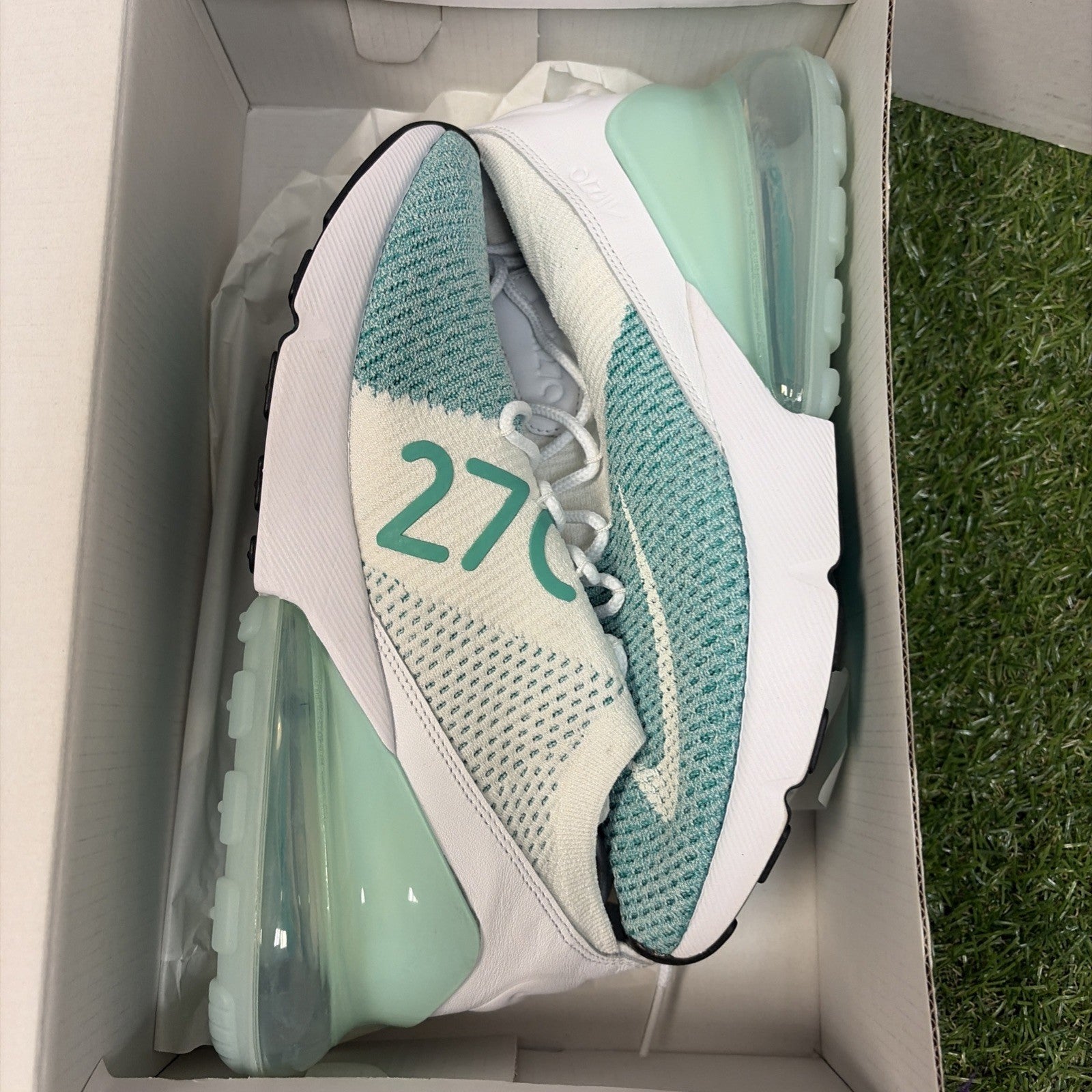 Size 8   Nike Air Max 270 Flyknit Igloo W0