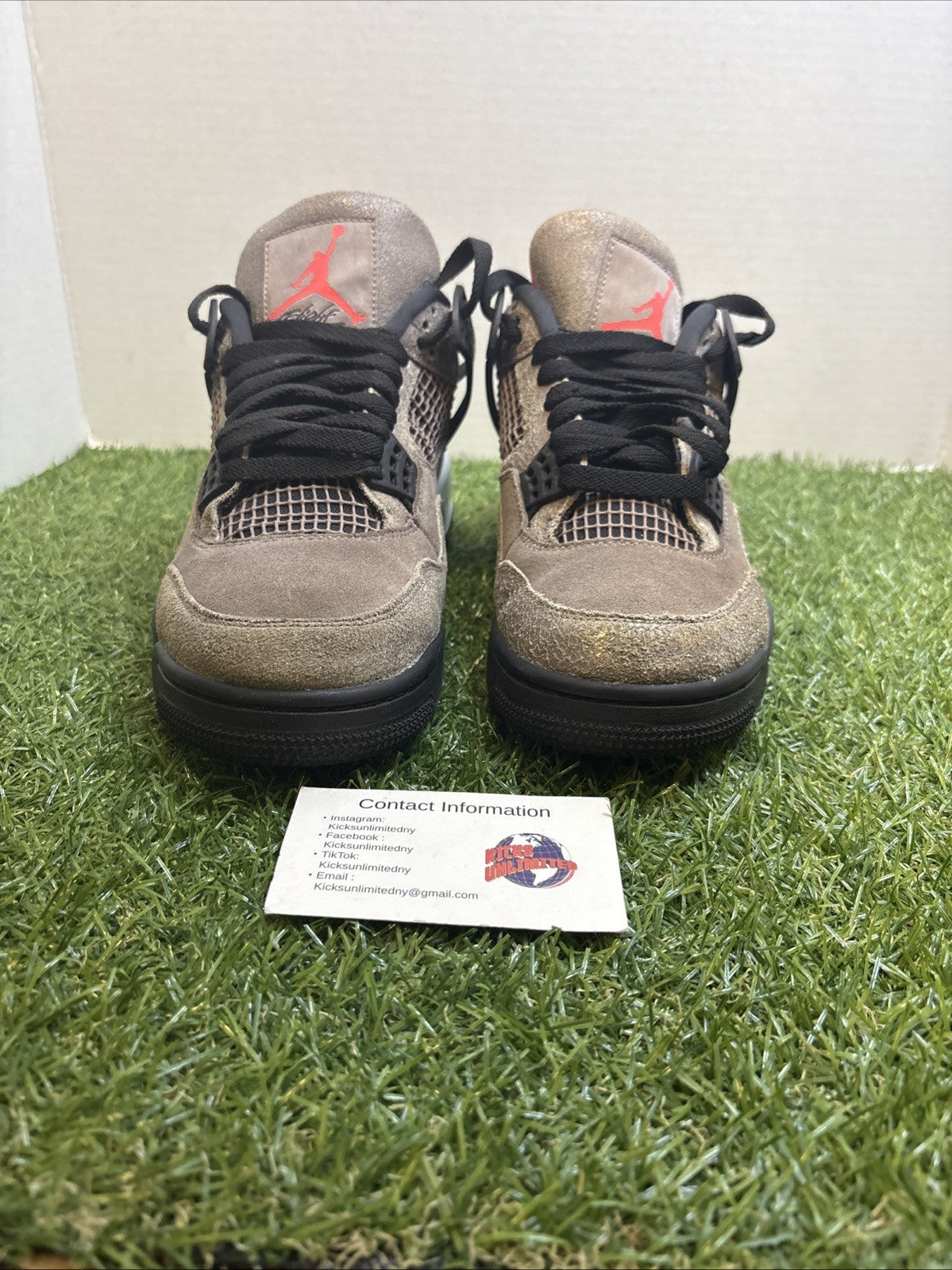 Size 8.5   Jordan 4 Retro Mid Taupe Haze0