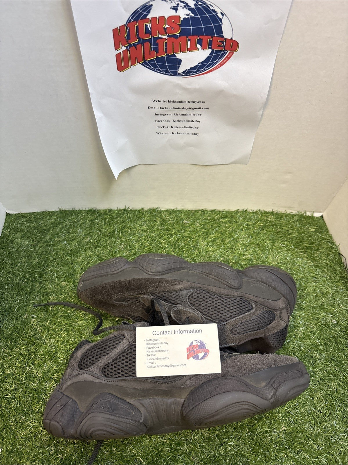 Size 9.5 - adidas Yeezy 500 Low Utility Black0