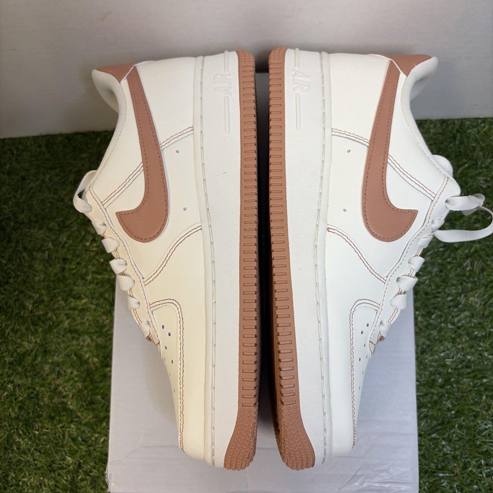 WOMENS NIKE AIR FORCE 1 07_SAIL/ROSE GOLD IQ9428-133-SIZE 73