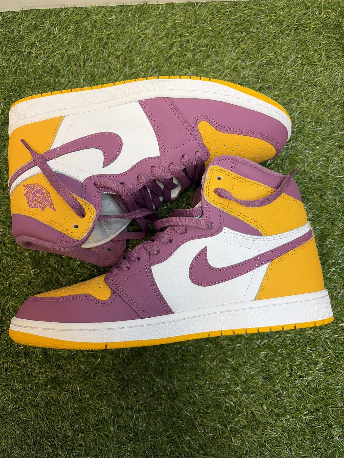 Size 9.5 - Jordan 1 Retro High OG Brotherhood 20220
