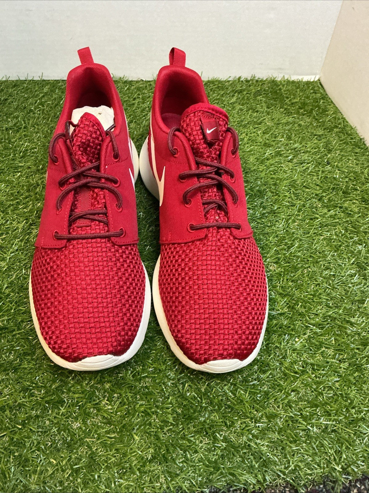 Size 9.5 - Nike Roshe One SE Gym Red 844687-6052