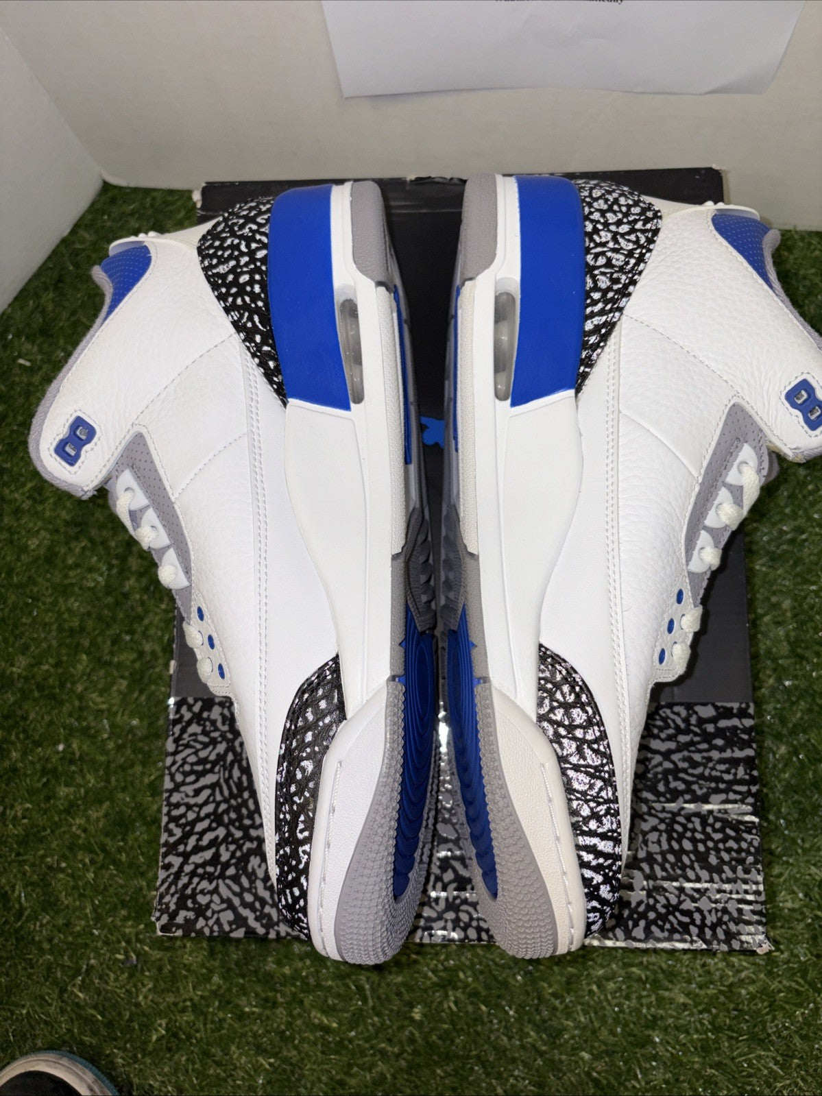 Size 10.5   Jordan 3 Retro Mid Racer Blue2