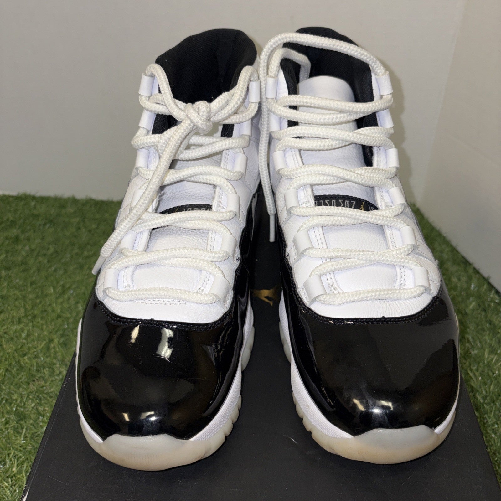 Size 8.5 - Jordan 11 Retro Mid Gratitude / Defining Moments1