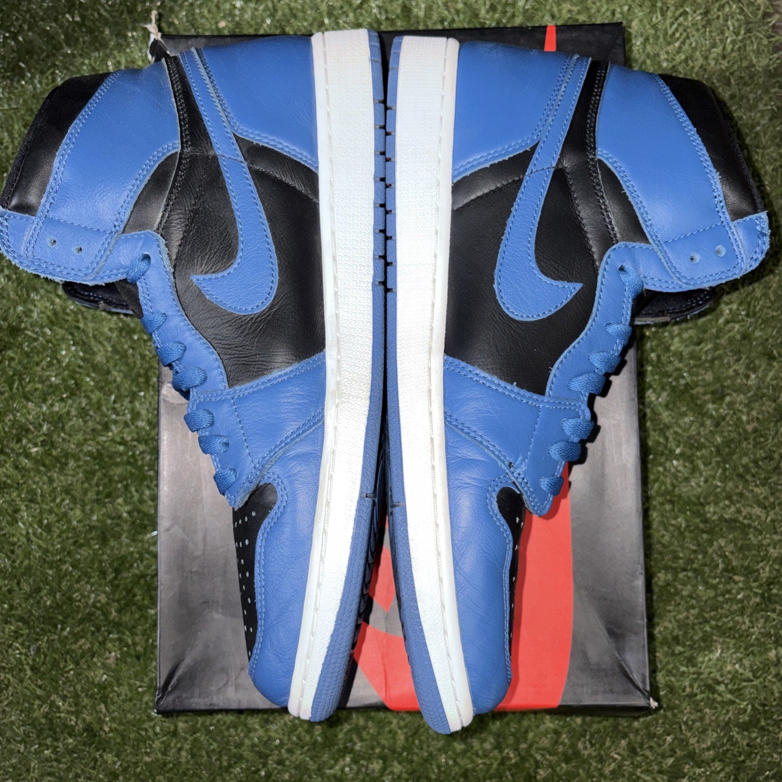 Size 13   Jordan 1 Retro OG High Dark Marina Blue2