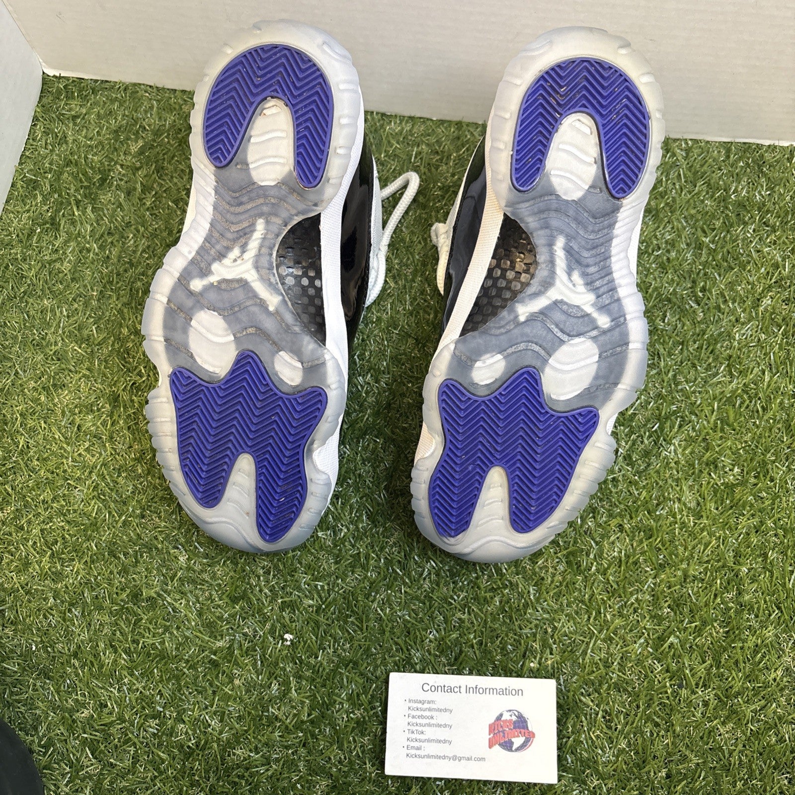 Size 7.5  Air Jordan 11 Retro Concord (2018) 378037 1005