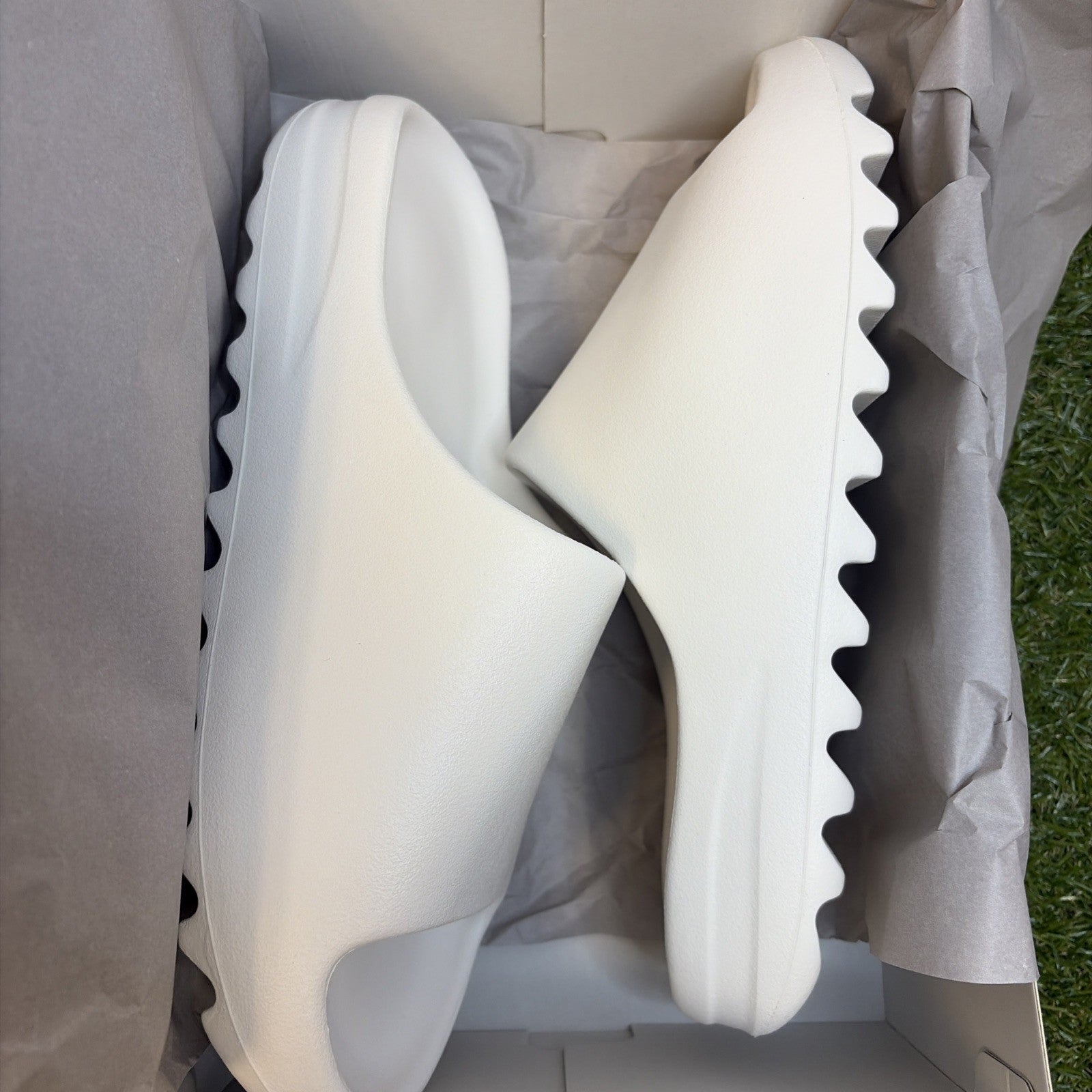 Yeezy Authentic YS-01 White Slides Mens Size 12 New in Box from!0