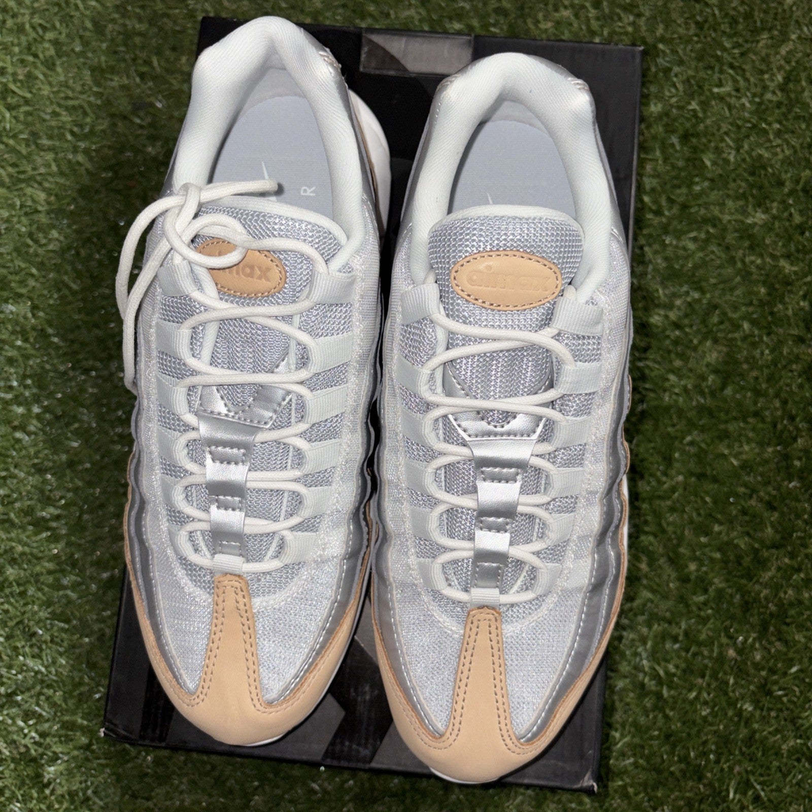 Size 8   Nike Air Max 95 SE Pure Platinum W1