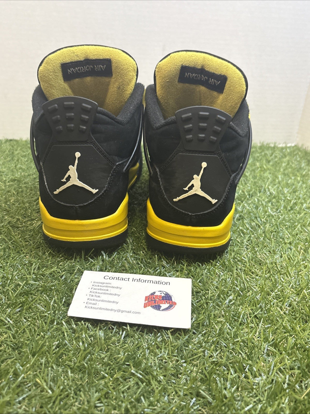 Size 8.5   Jordan 4 Retro Mid Thunder4