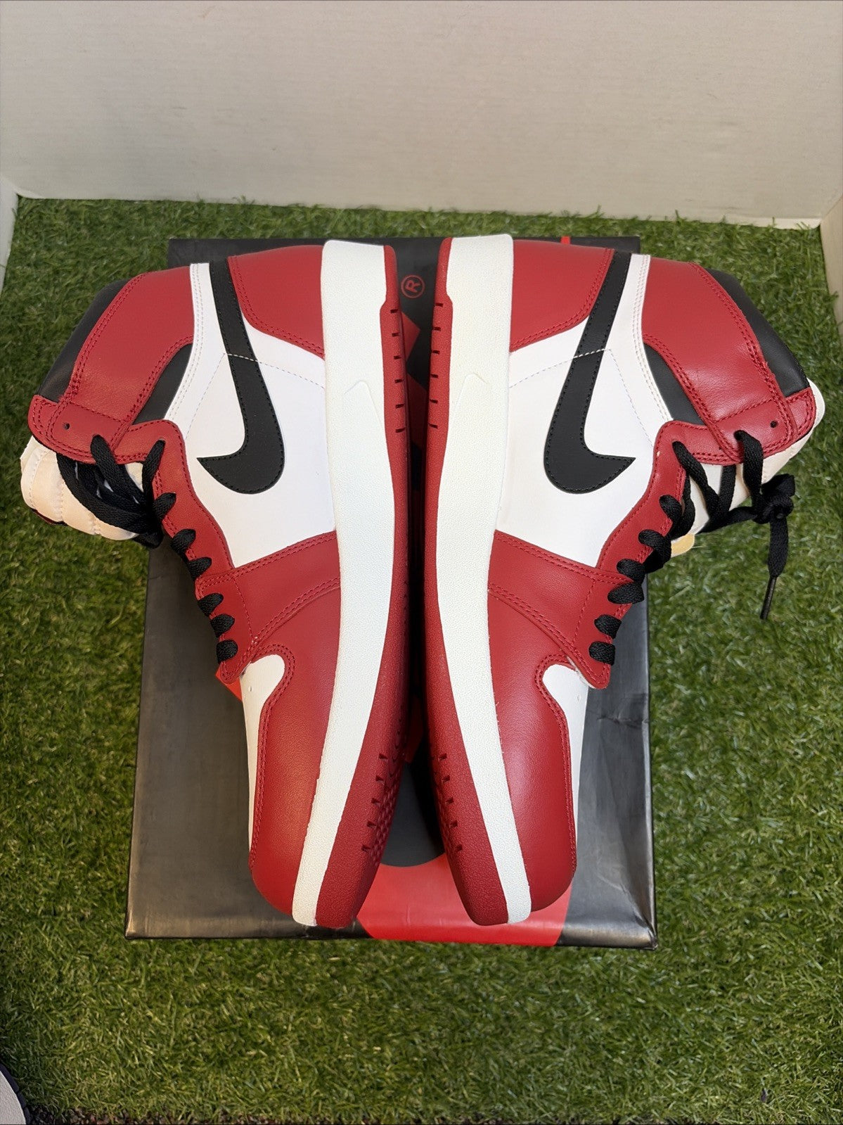 Size 11.5 - Air Jordan 1.5 Chicago2