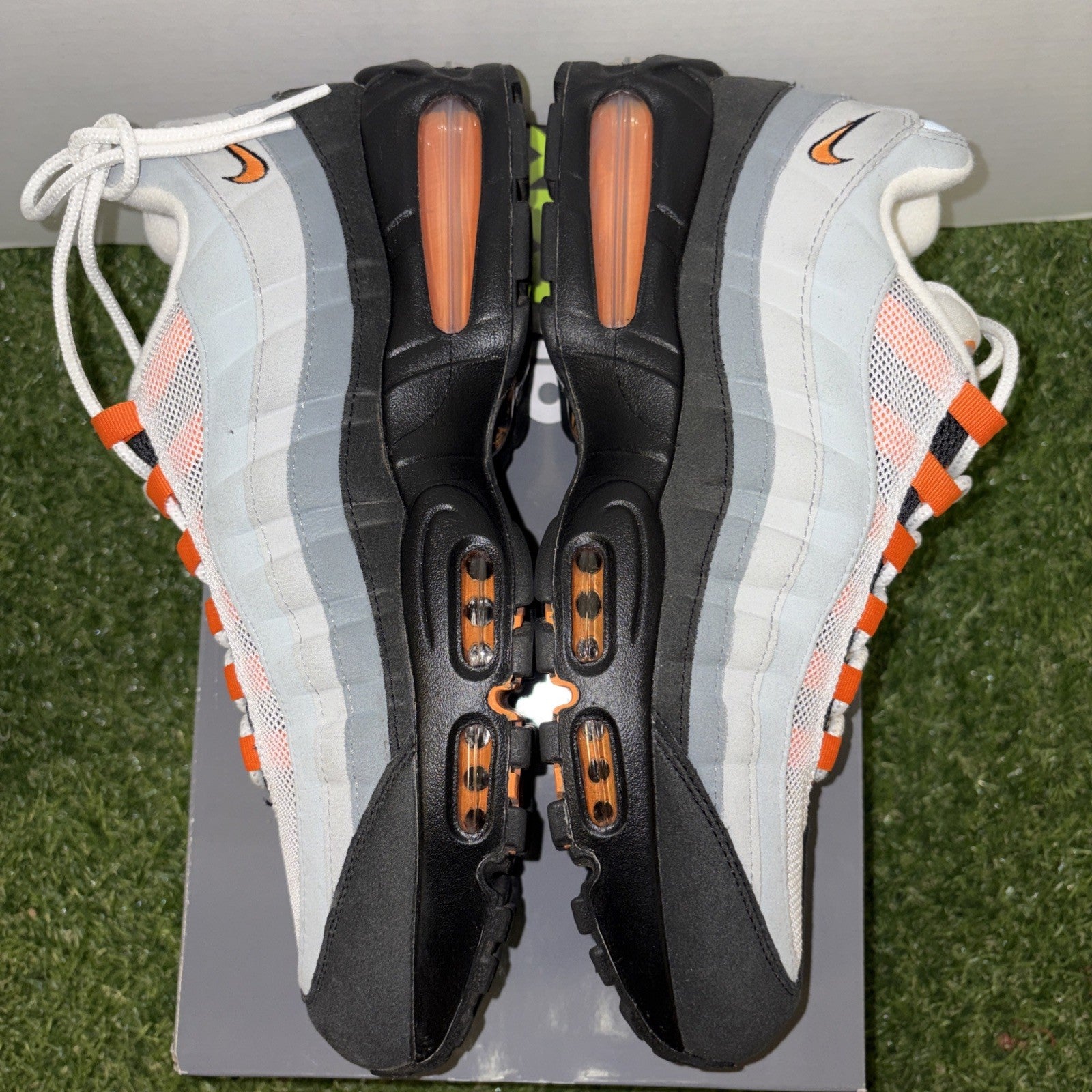 Nike Air Max 95 OG Bright Mandarin Orange3