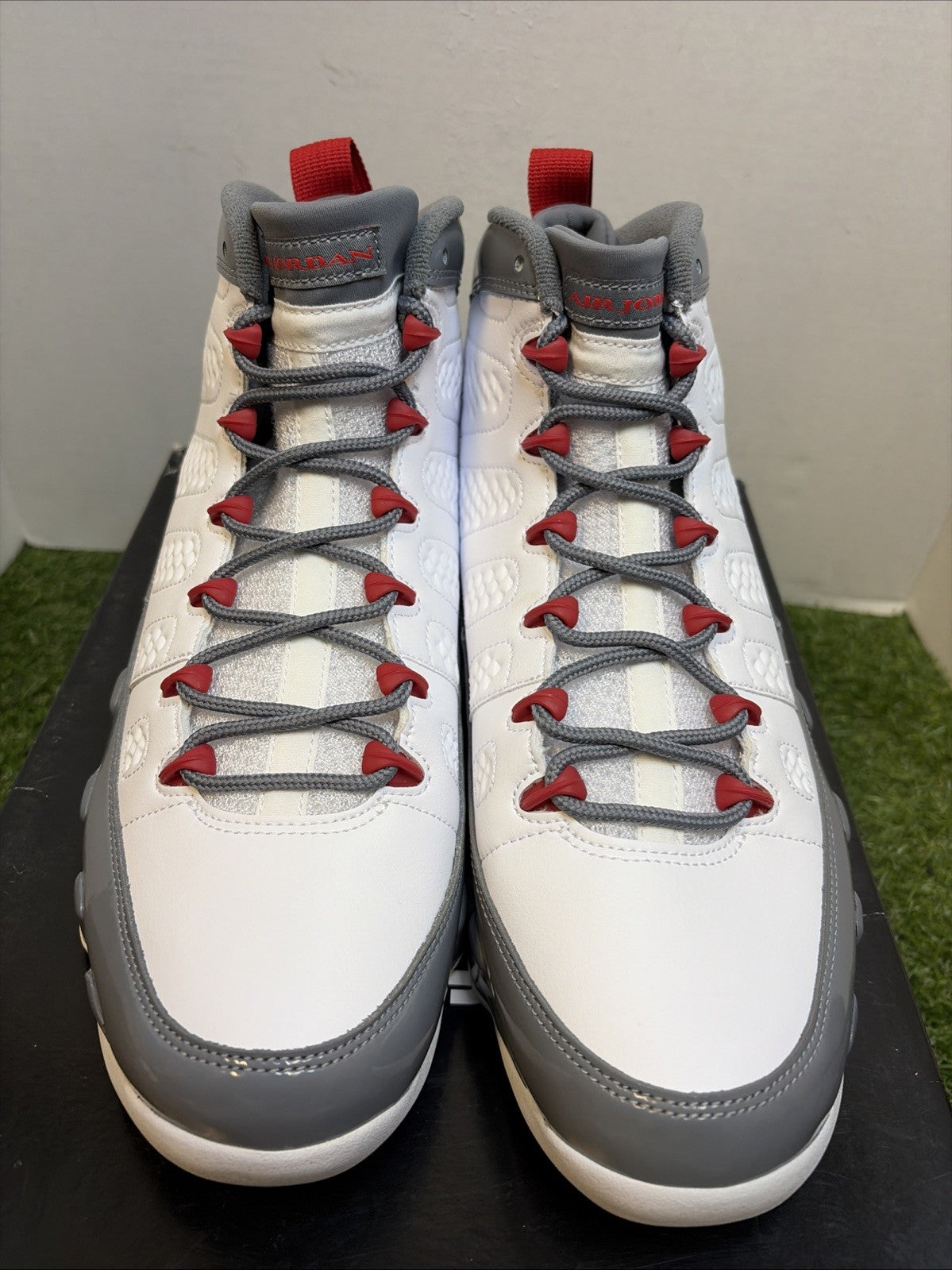 NEW Air Jordan 9 Retro White Fire Red Cool Grey Men’s Size 11 CT8019-1621