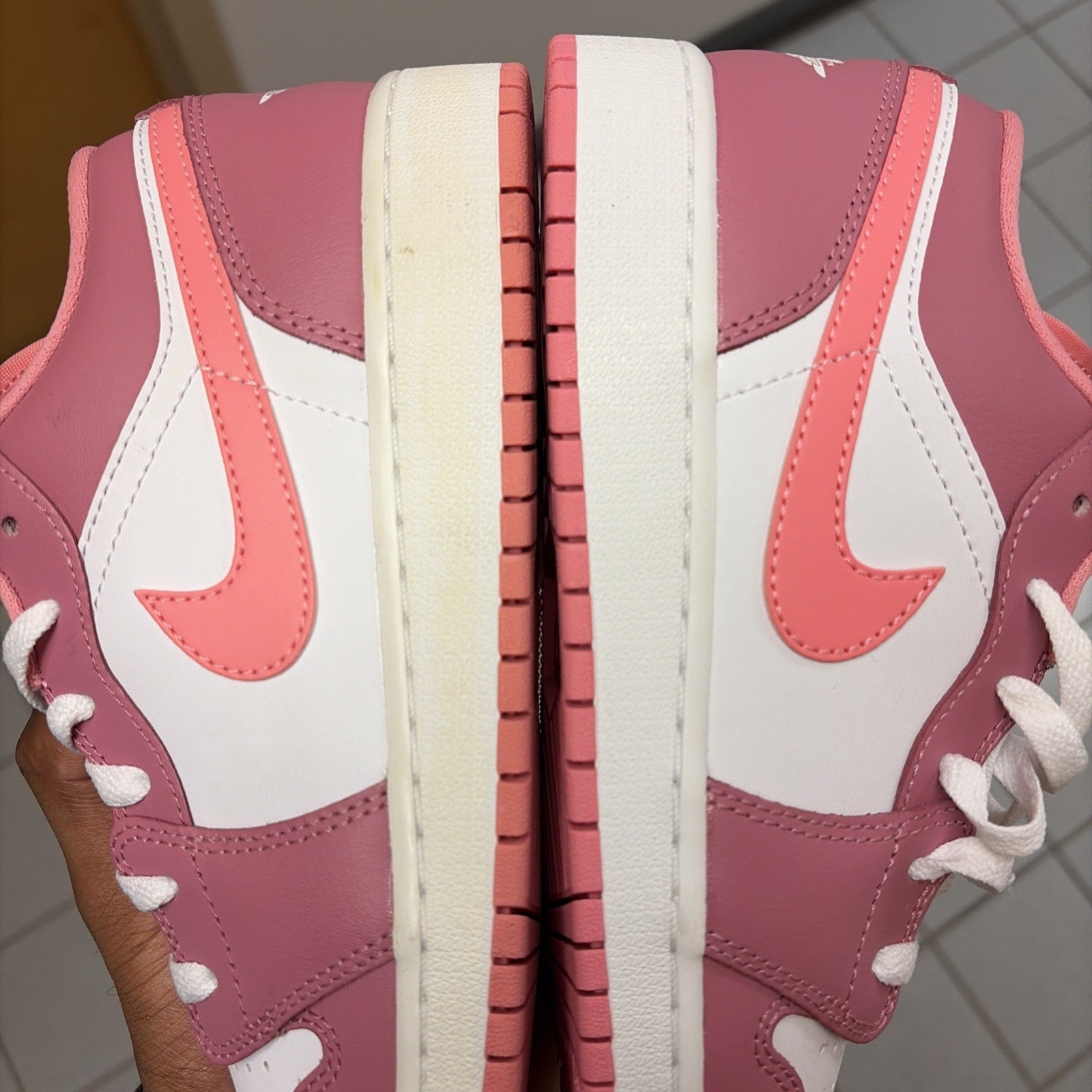 Nike Air Jordan 1 Low (GS) Desert Berry White Pink Shoes 553560-616 / Size 6y6