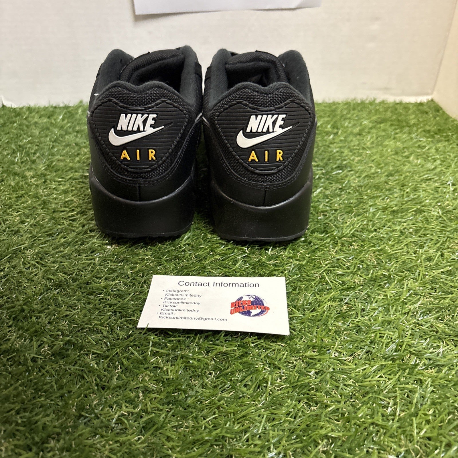 Nike Air Max 90 Black Speed Yellow   Men’s Size 9.54