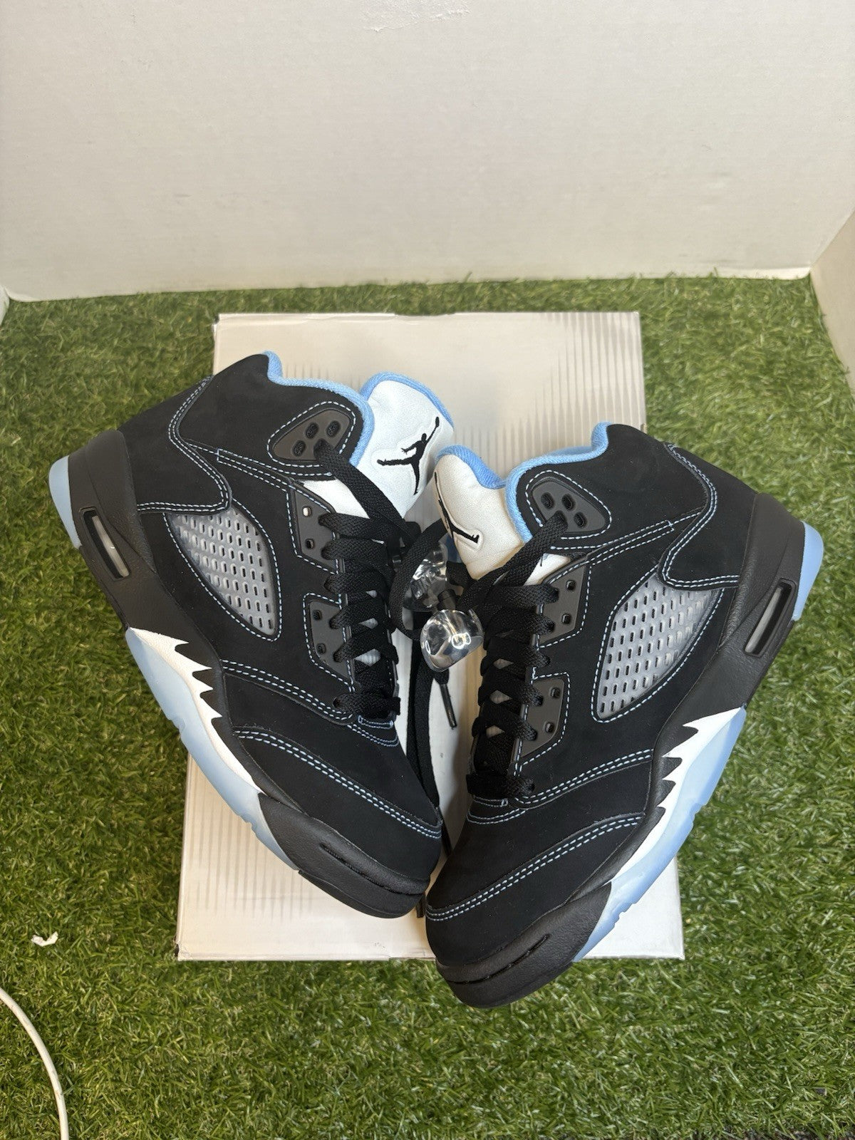 Size 4.5 - Air Jordan 5 Retro 2026 Black Carolina / UNC0