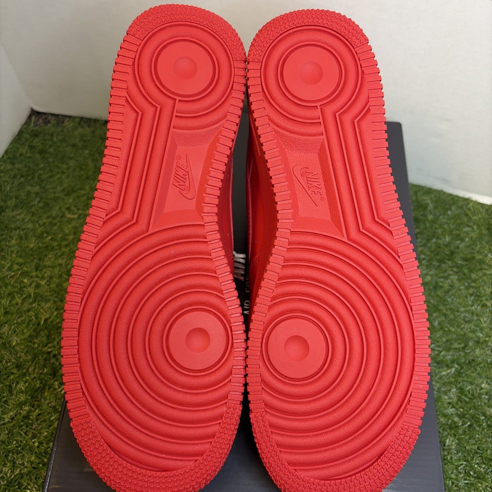 Size 8.5 - Nike Air Force 1 Low Triple Red4