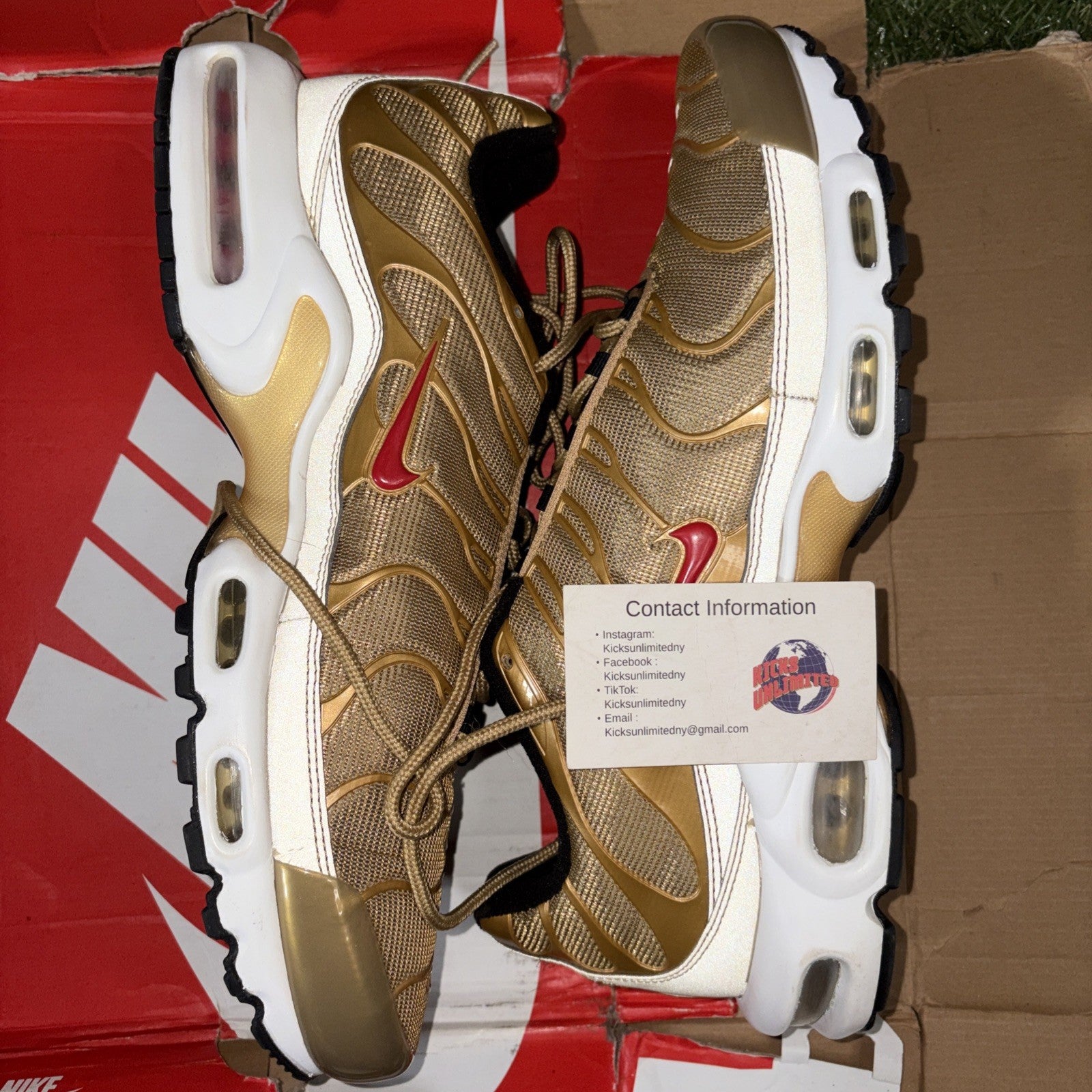 Size 13   Nike Air Max Plus QS Metallic Gold0