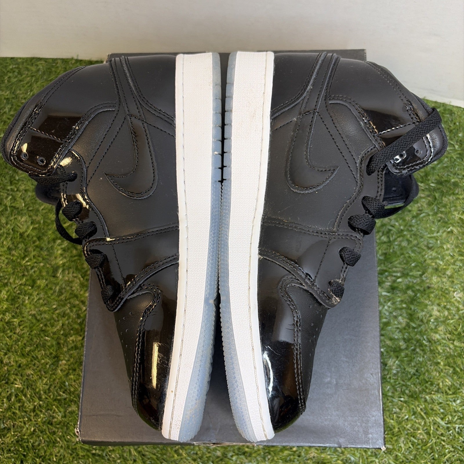 Nike Air Jordan 1 Mid SE Space Jam DV1337-004 Youth Size 5.5Y2