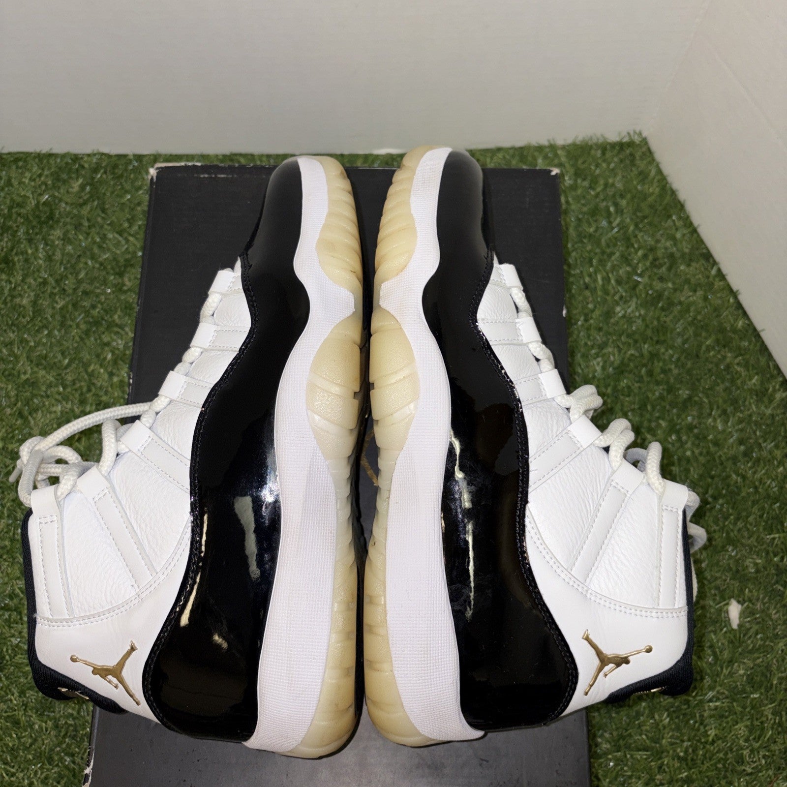 Size 8.5 - Jordan 11 Retro Mid Gratitude / Defining Moments3
