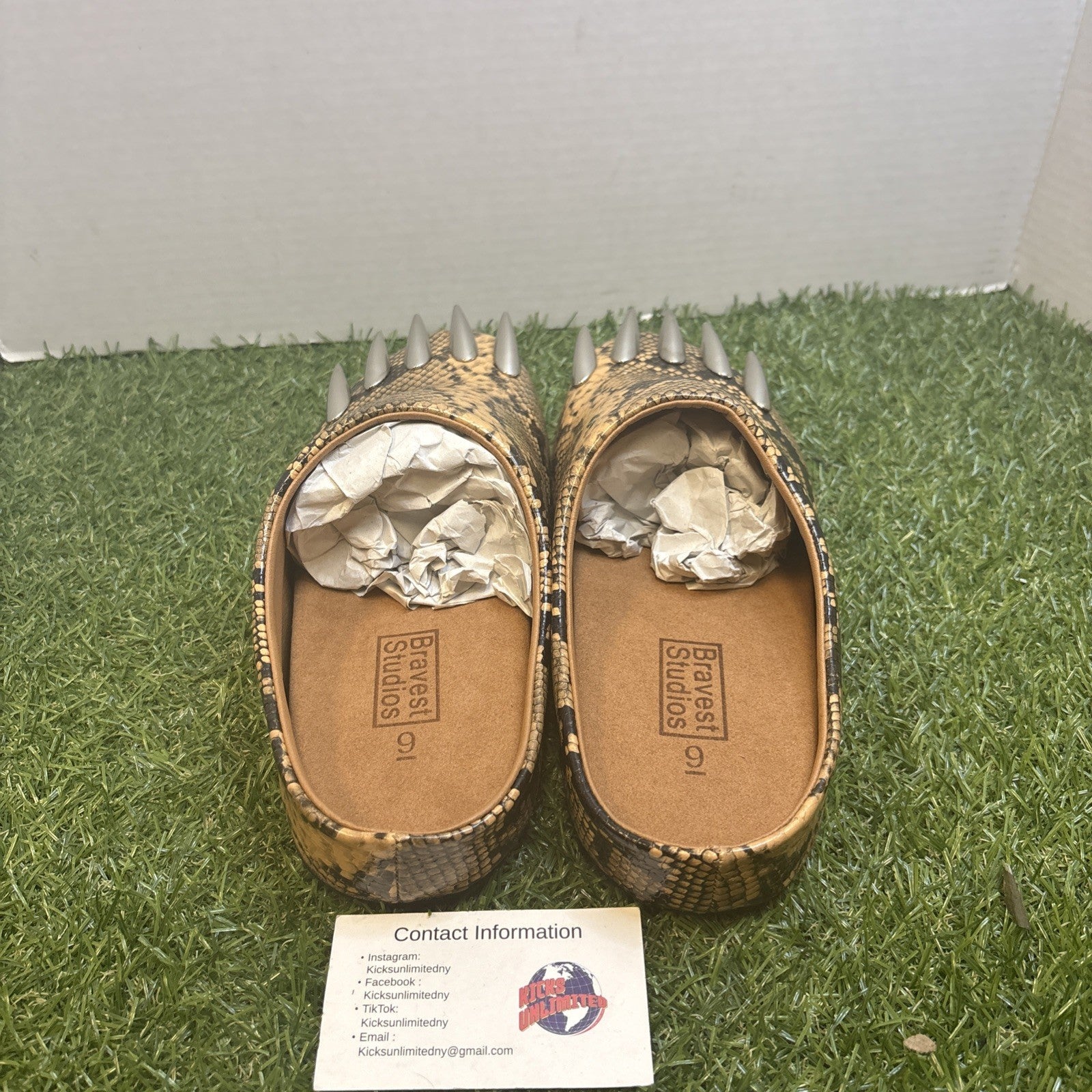 Bravest Bear Claw Mule Snakeskin Leather Size 9  Really Clean5
