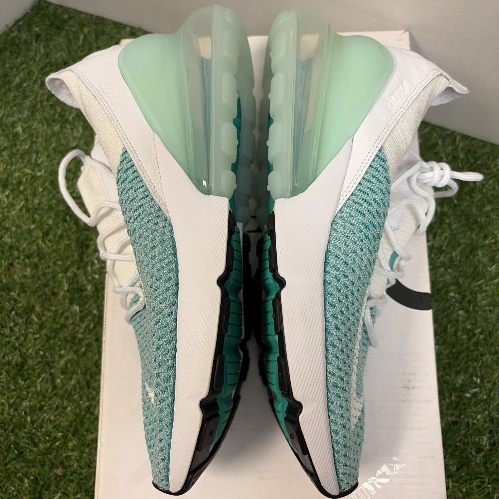 Size 8   Nike Air Max 270 Flyknit Igloo W3
