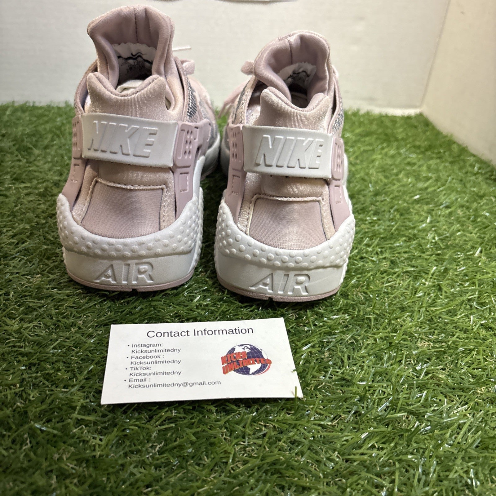 Size 10   Nike Air Huarache Run Premium Particle Rose W4