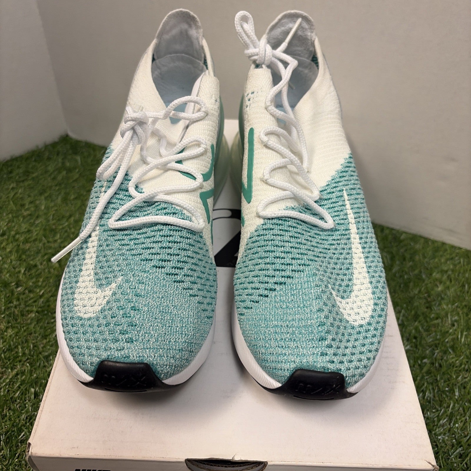 Size 8   Nike Air Max 270 Flyknit Igloo W1
