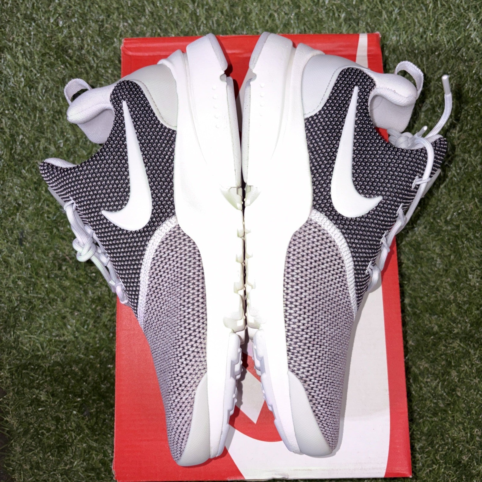 Size 8   Nike Presto Fly SE Vast Grey W3