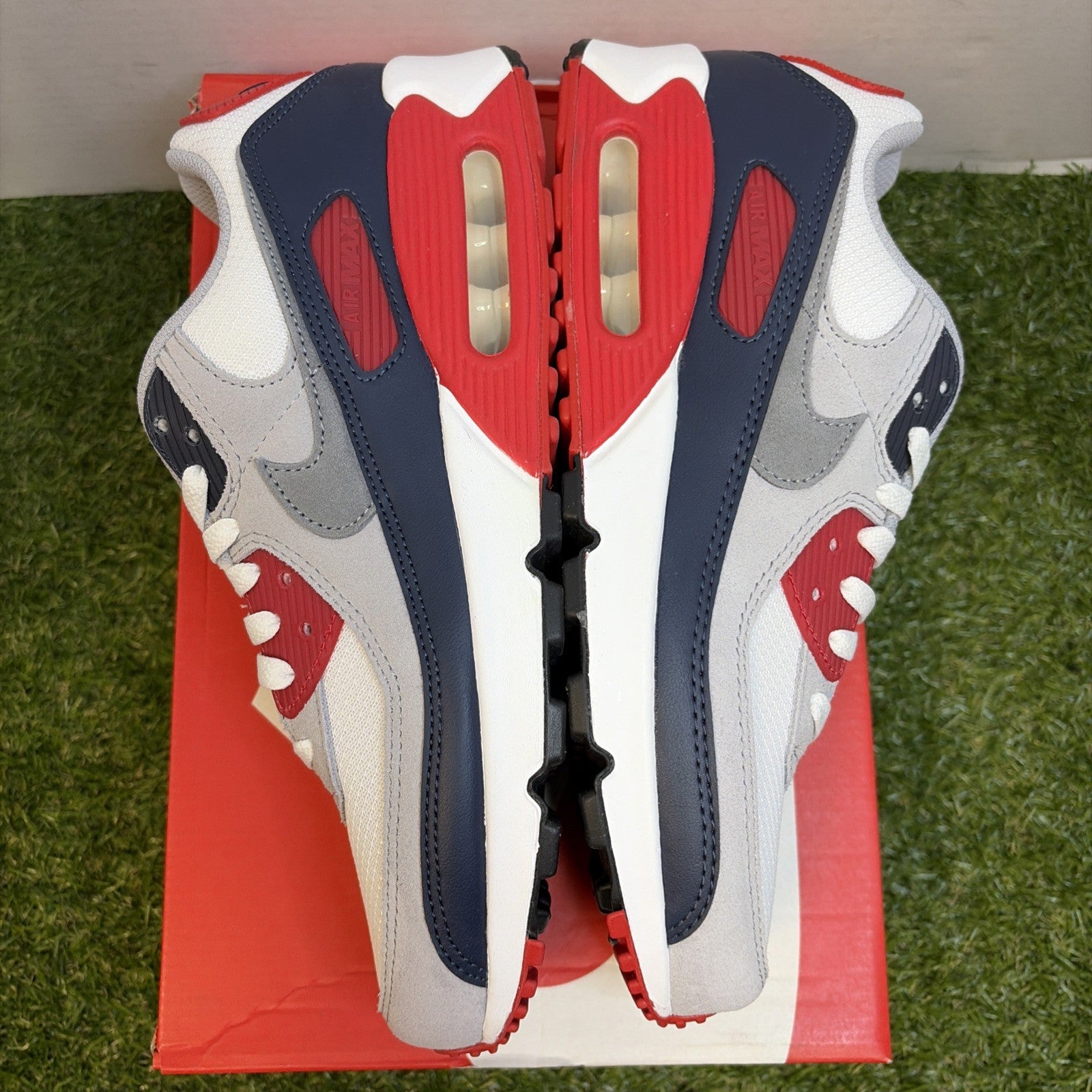 Size 10.5 - Nike Air Max 90 USA 20253