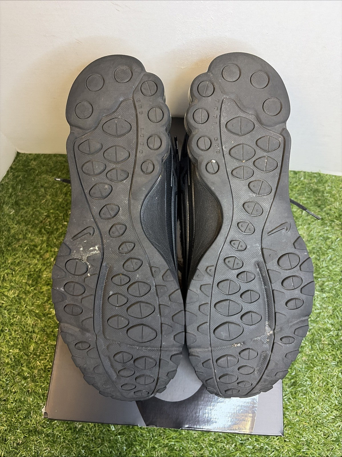 Size 11 - Supreme x Nike Air Max 2001 Air Ecstasy Black4