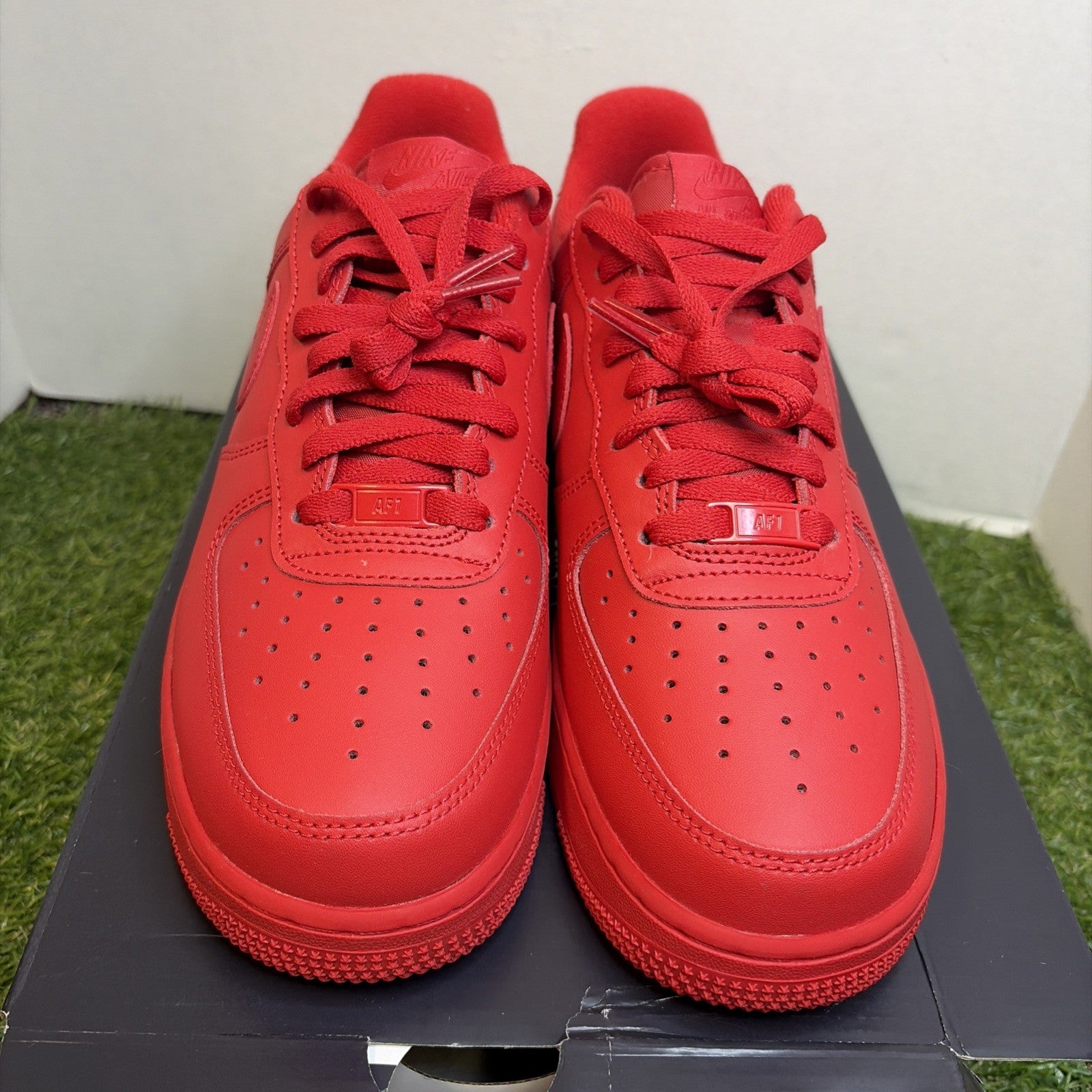 Size 8.5 - Nike Air Force 1 Low Triple Red1