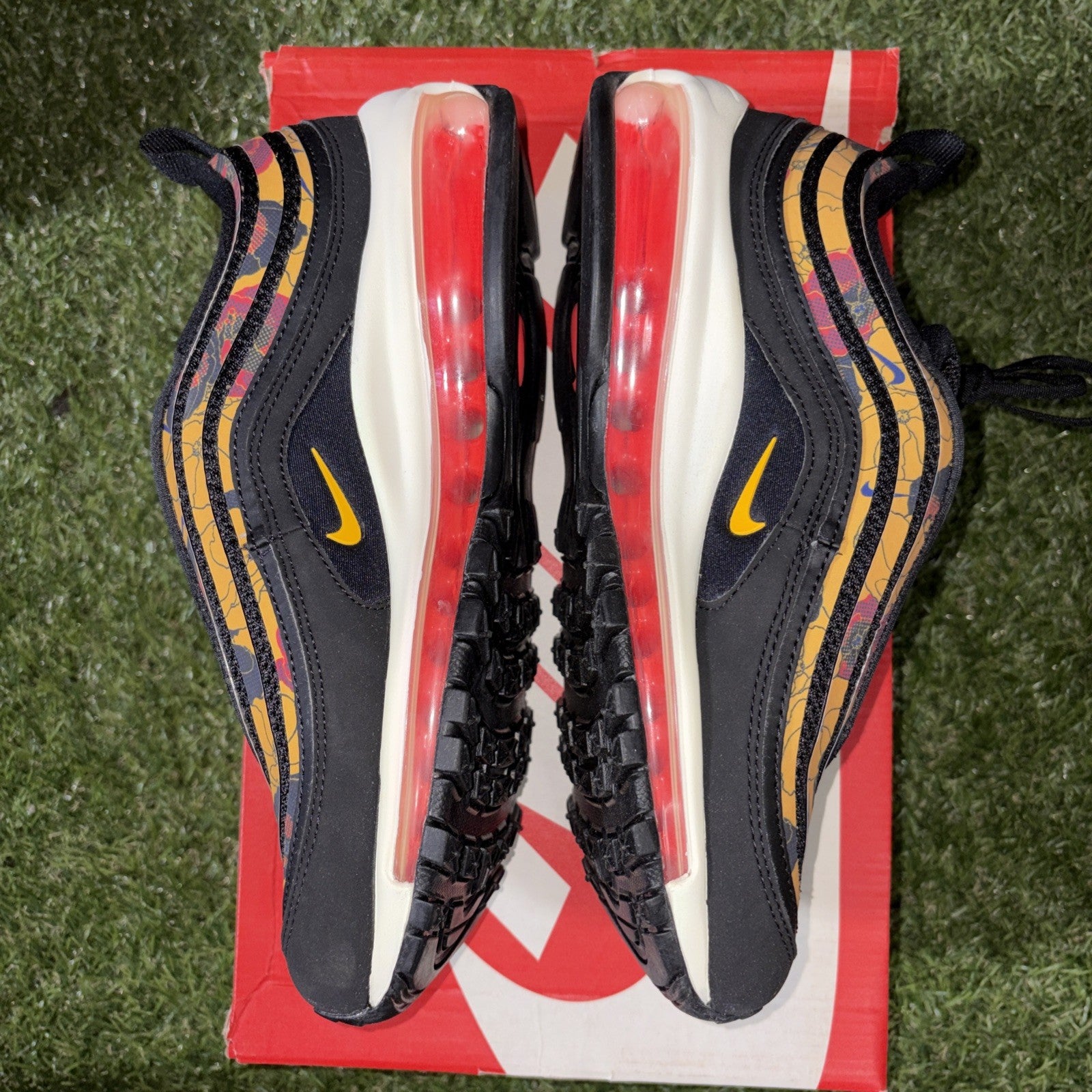 Size 7   Nike Air Max 97 SE Gold Floral W2