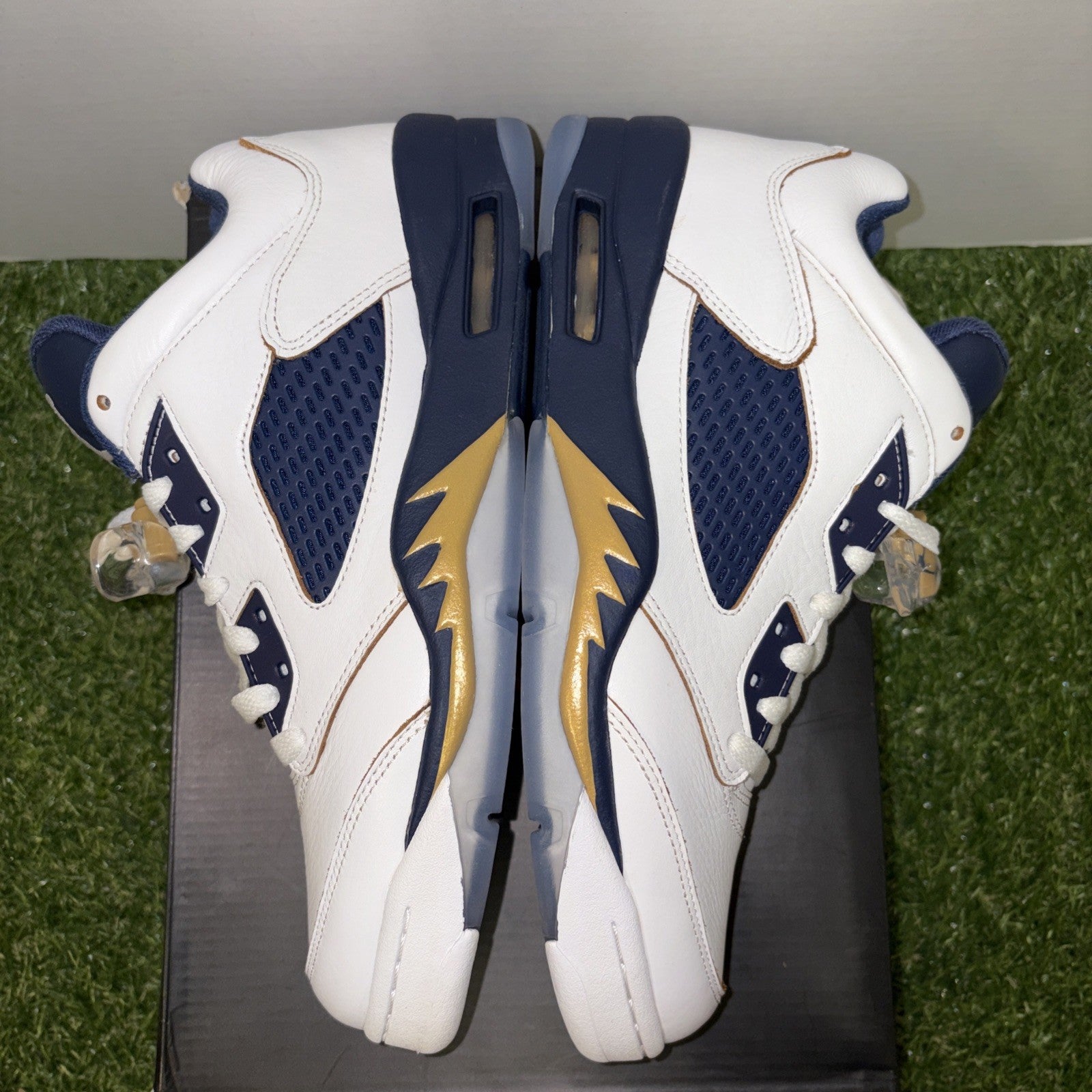 Size 8.5   Air Jordan 5 Retro Low Dunk From Above3