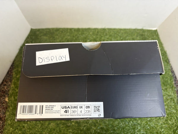 Size 4.5 - Air Jordan 5 Retro 2026 Black Carolina / UNC5
