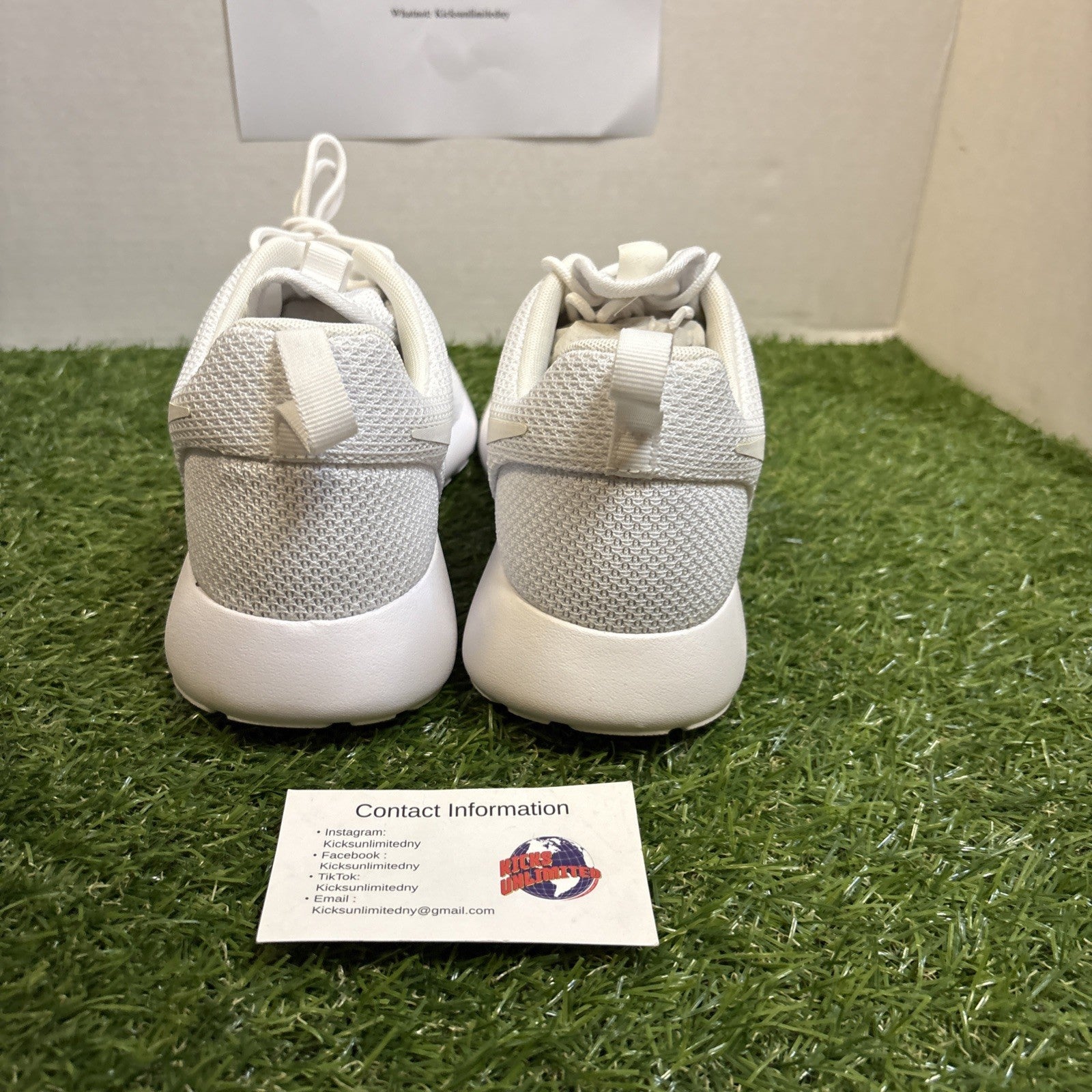Size 9.5   Nike Roshe One Triple White4