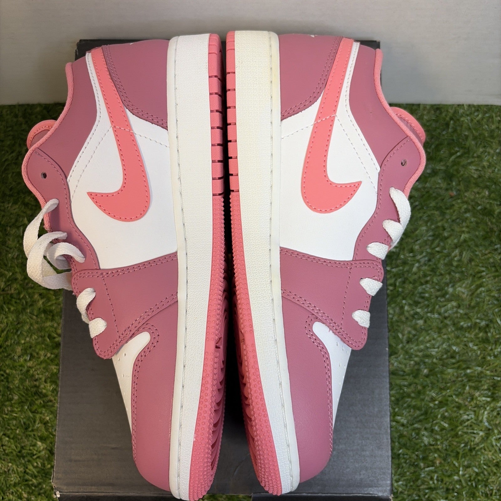 Nike Air Jordan 1 Low (GS) Desert Berry White Pink Shoes 553560-616 / Size 6y2