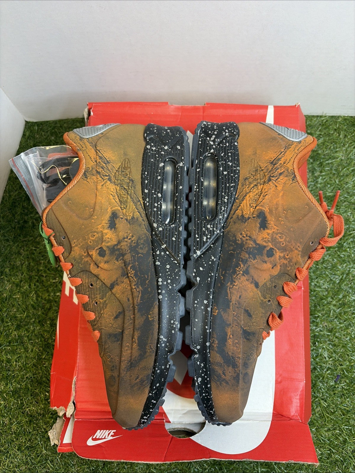 Size 9 - Nike Air Max 90 QS Mars Landing3