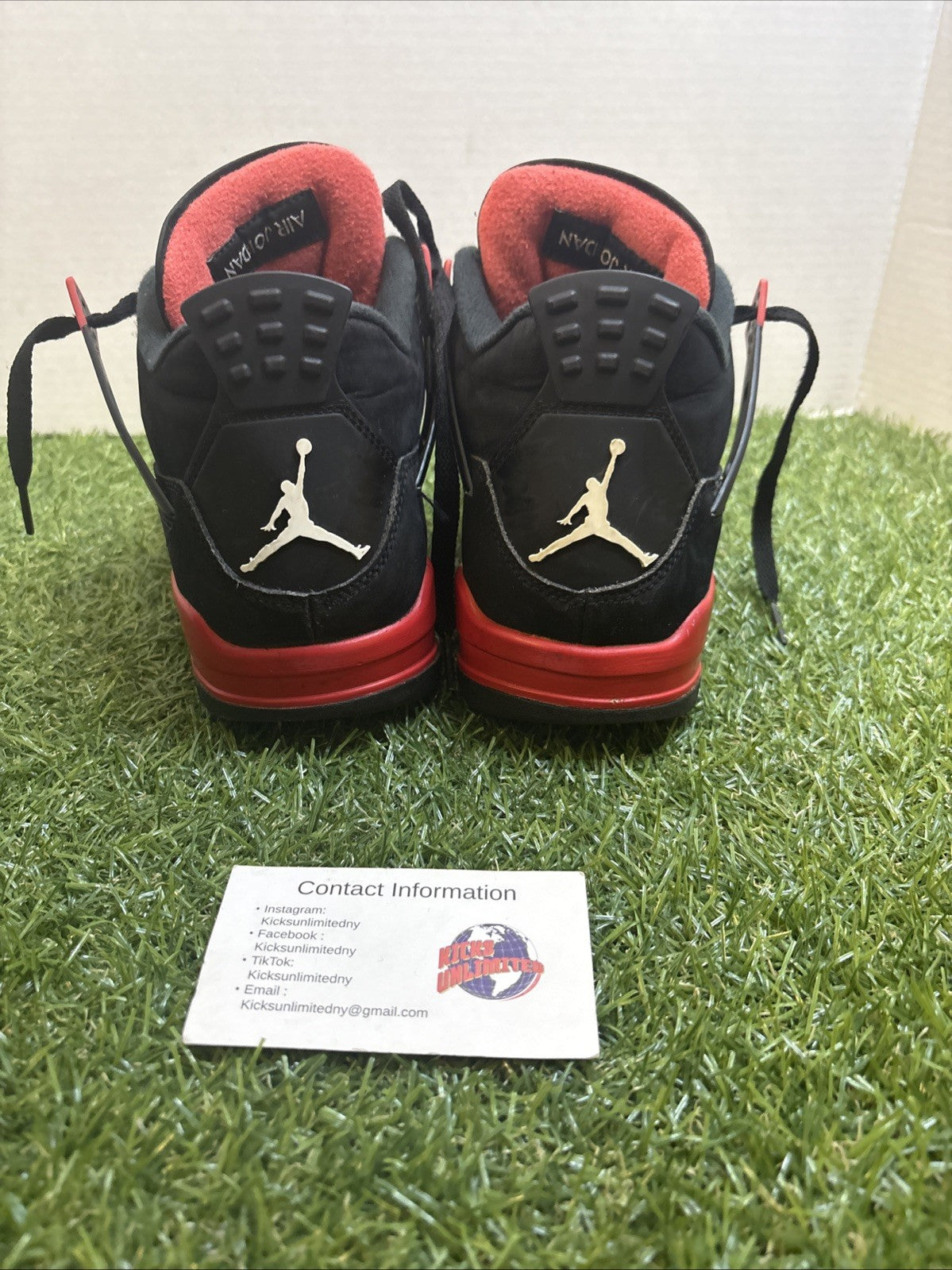 Size 8.5   Jordan 4 Retro Mid Red Thunder2