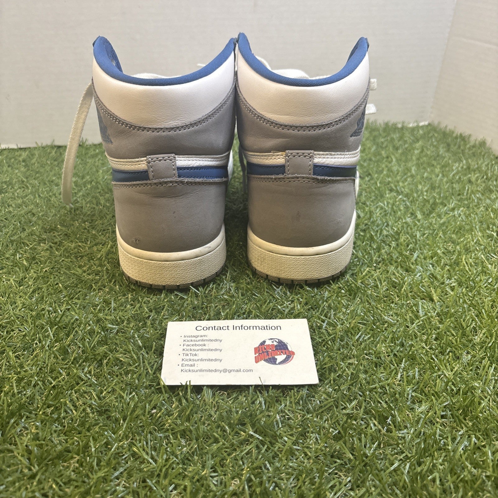 Air Jordan 1 Retro High OG  TRUE BLUE  Size 9M/10.5W2