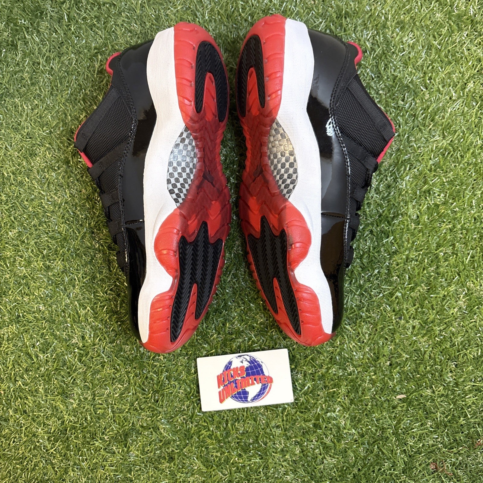 Size 8.5   Air Jordan 11 Retro 2015 Low Bred 528895 0122