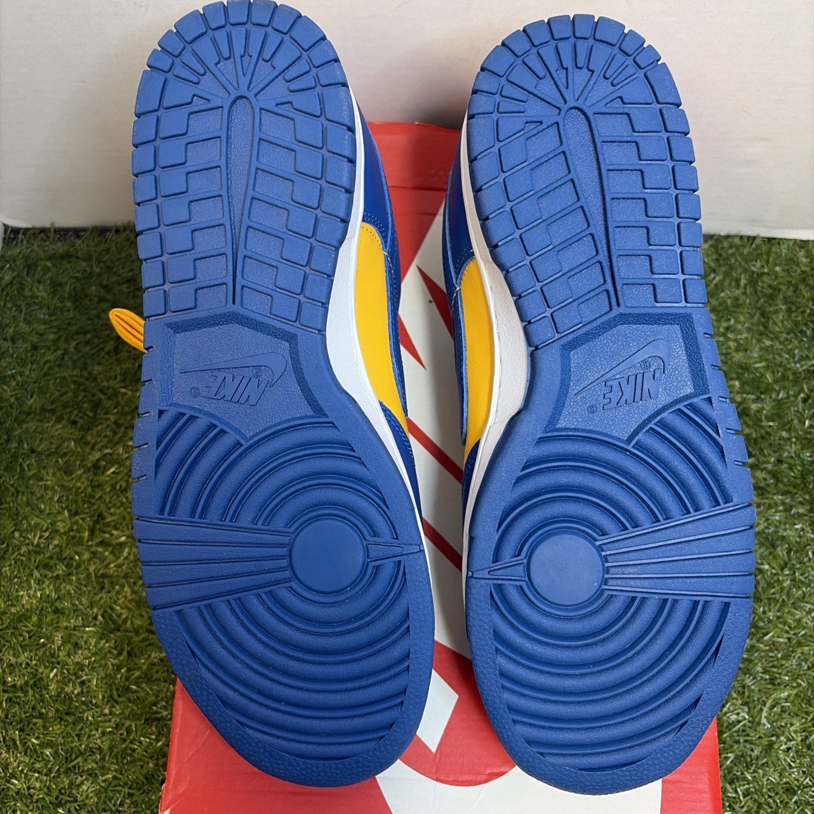 Size 10 - Nike Dunk Low UCLA4