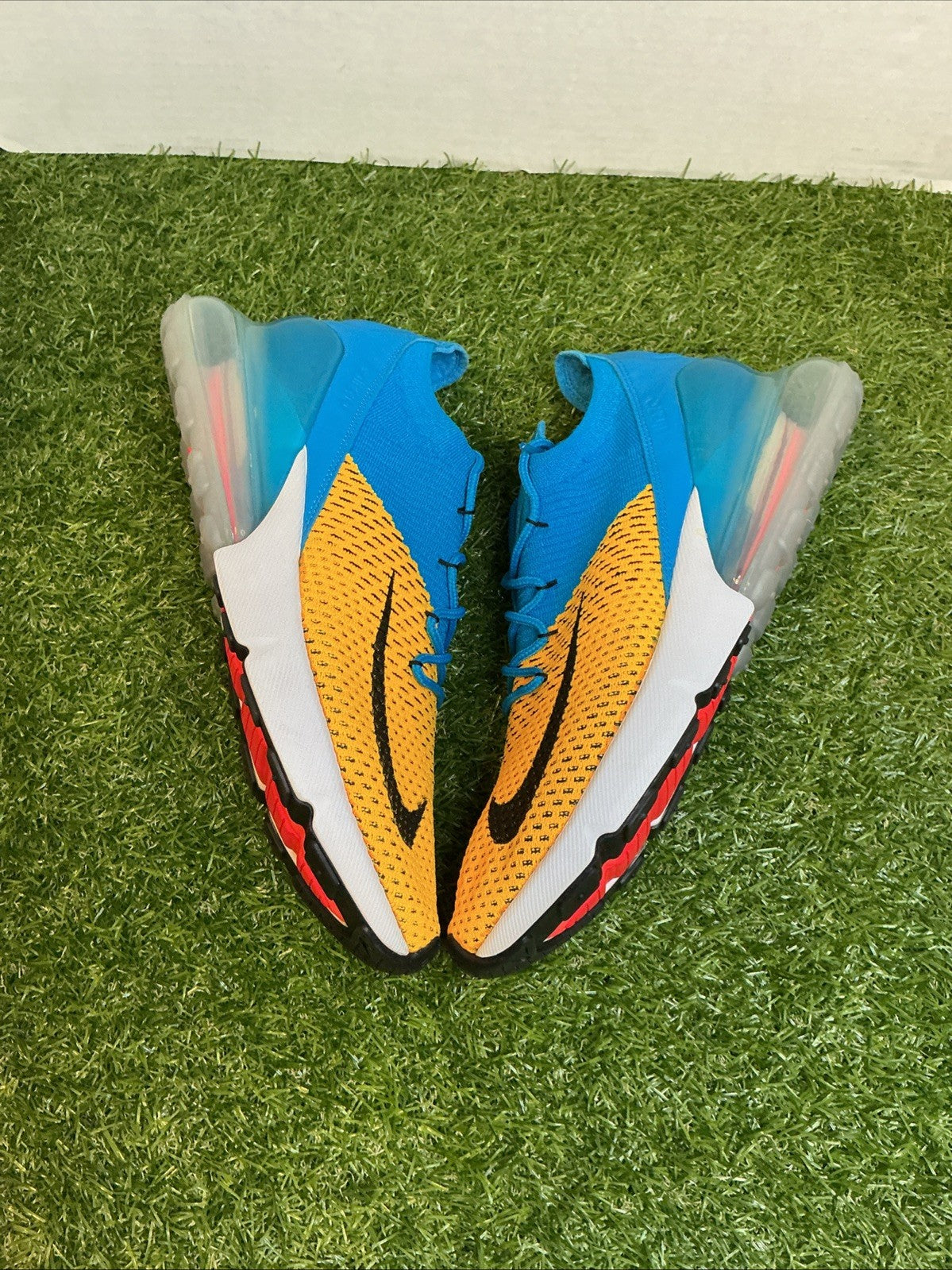 Size 9.5 - Nike Air Max 270 Flyknit Blue Orbit AO1023-8000