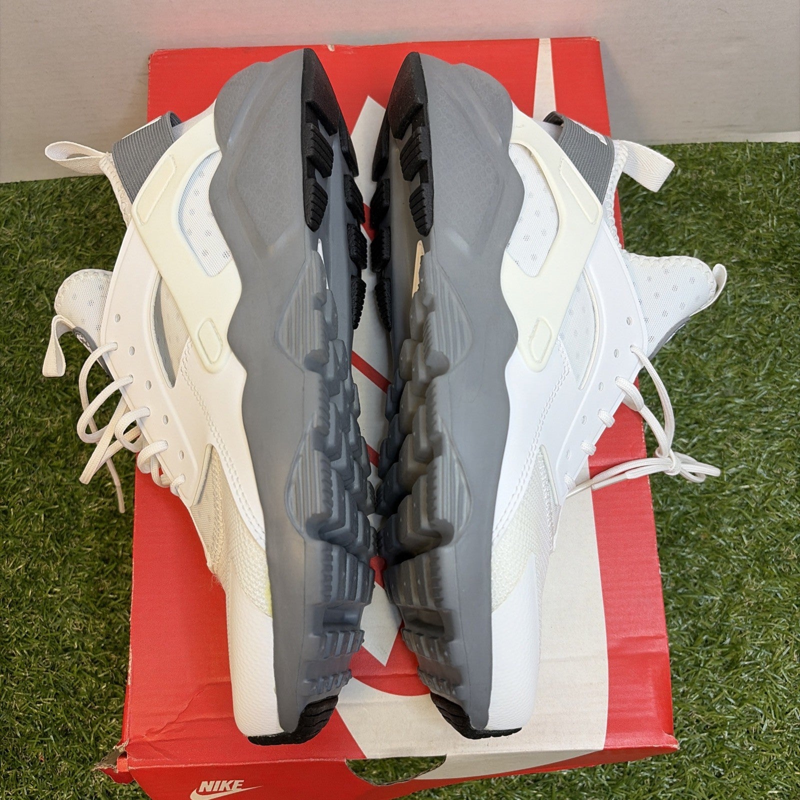 Size 8.5 - Nike Air Huarache Run Ultra White Cool Grey3