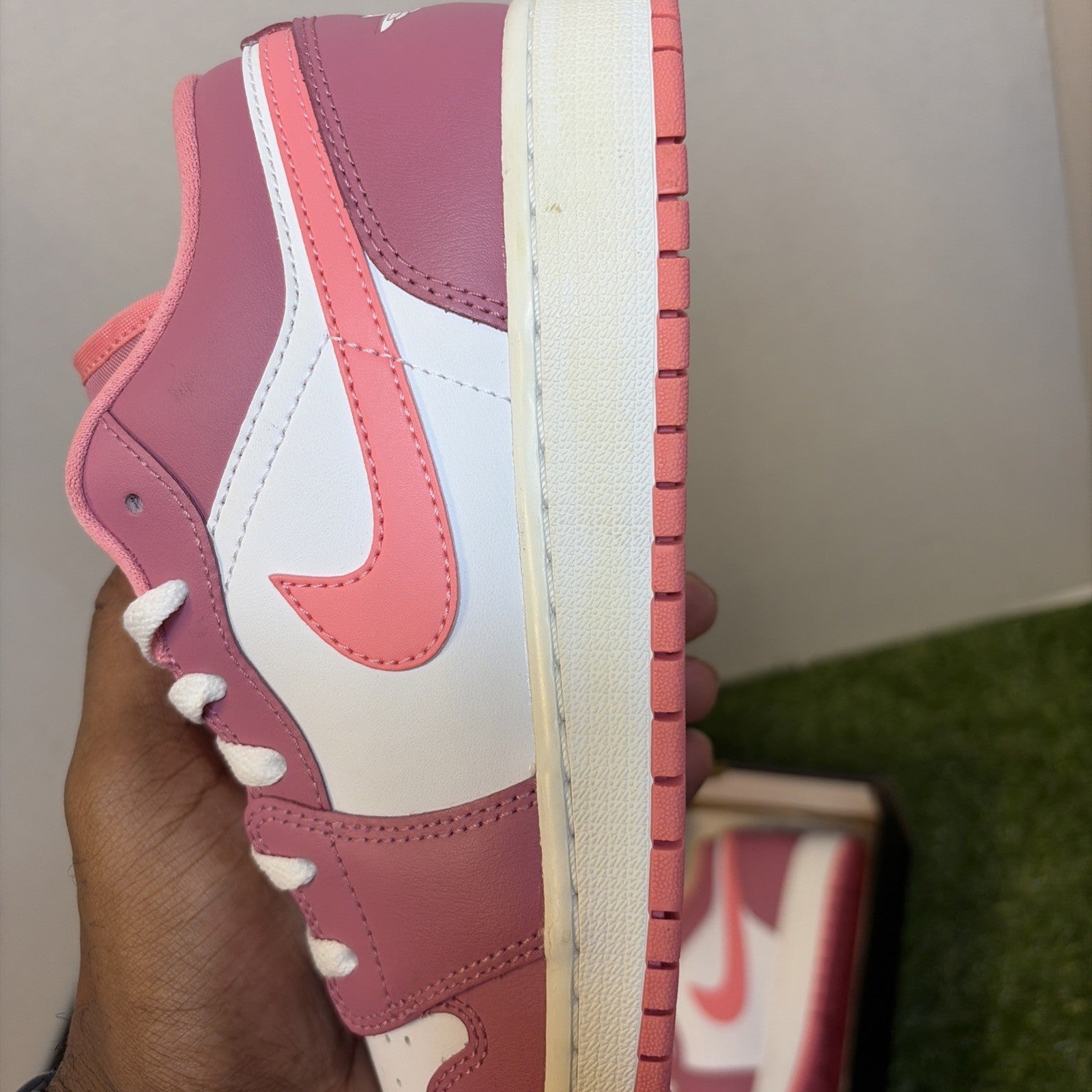 Nike Air Jordan 1 Low (GS) Desert Berry White Pink Shoes 553560-616 / Size 6y5