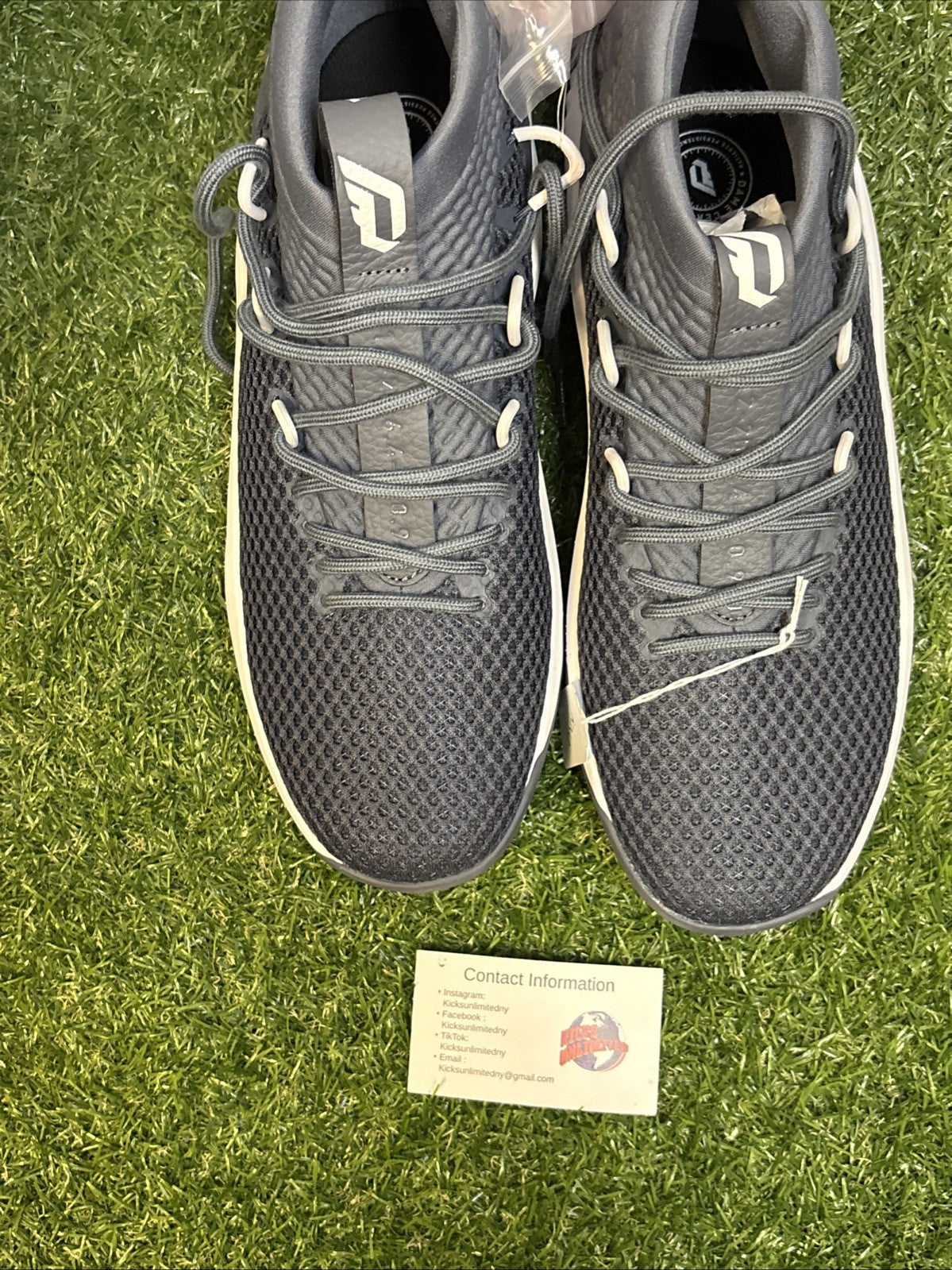 Size 12.5   Adidas Dame 4 Onix   B760081