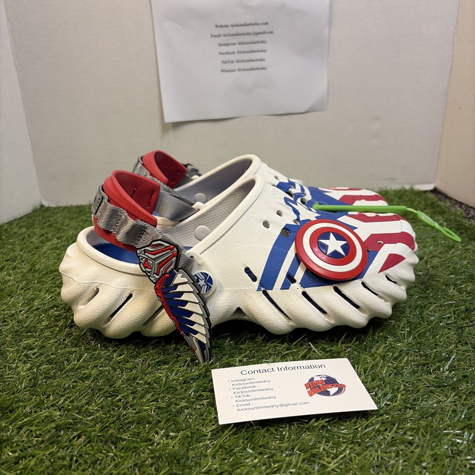 Crocs Echo Clog Marvel Capital Sam Wilson Unisex  Men’s Size 6/ Women’s Size 82