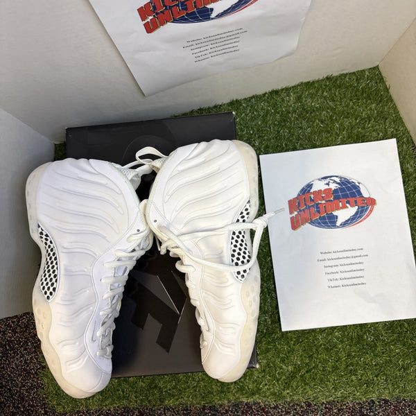 Size 8.5   Nike Air Foamposite One Triple White1